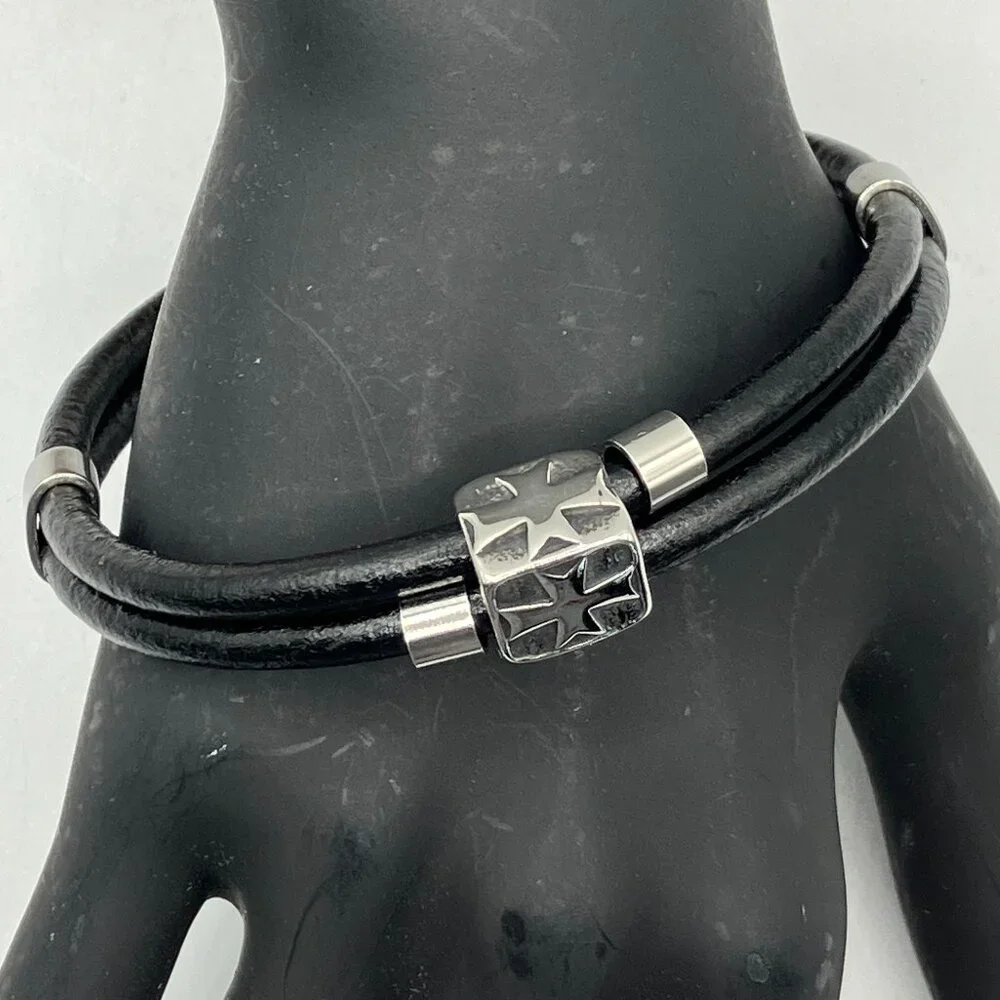 Men's Genuine two strand Smooth Leather Stainless Steel (waterproof) accent NEW